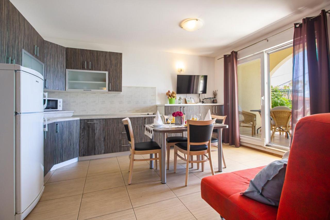 Apartments Branka Makarska Exterior photo